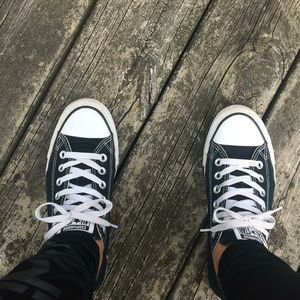 black Converse All Stars